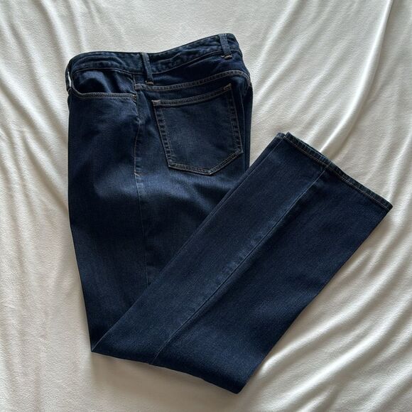 Eddie Bauer Women's Dark Blue Jeans - Picture 2 of 14